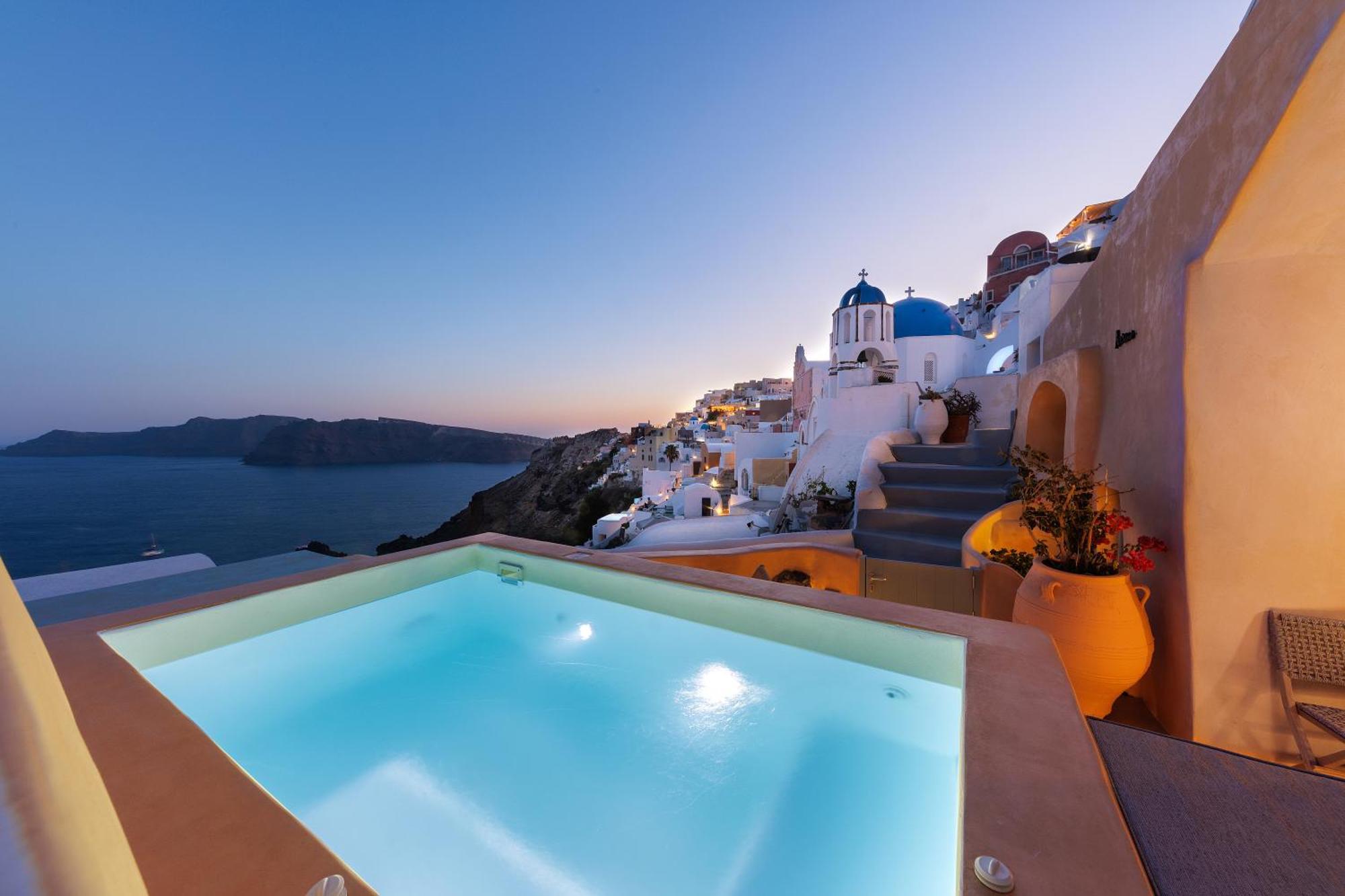 Annouso With Hot Tub By Caldera Vila Oía